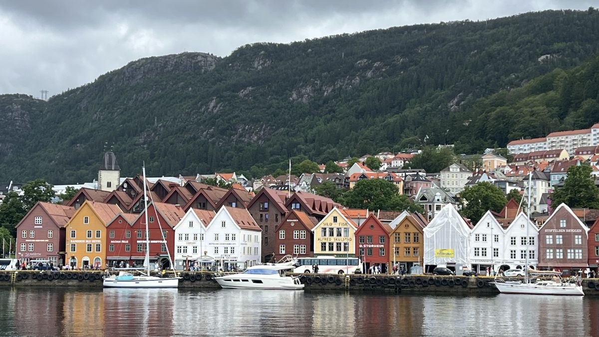 Ausflugsfoto - in Bergen - Norwegen - Nordeuropa - Kreuzfahrt mit AIDAperla - 2026