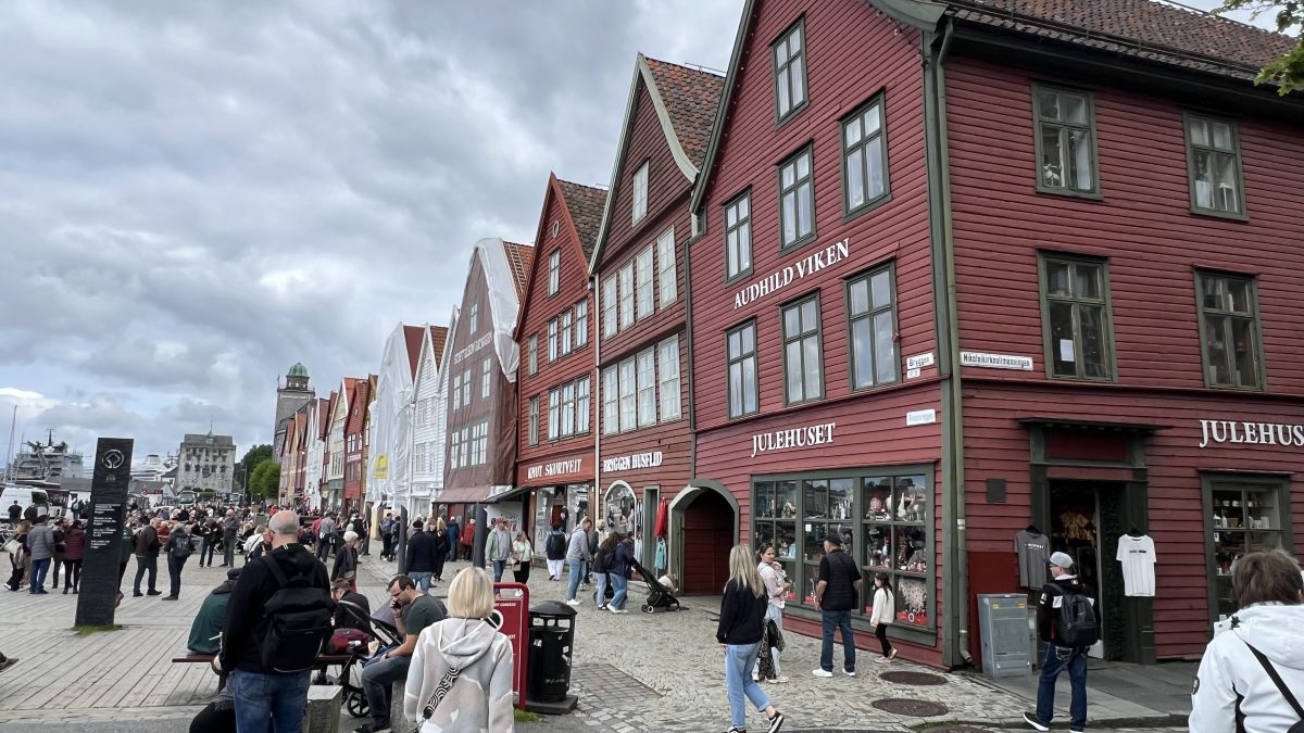 Ausflugsfoto - in Bergen - Norwegen - Nordeuropa - Kreuzfahrt mit AIDAperla - 2026 - Bild 2