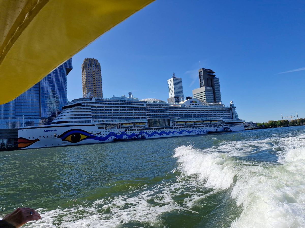 Ausflugsfoto - in Rotterdam - Niederlande - Westeuropa - Kreuzfahrt mit AIDAperla - 2026