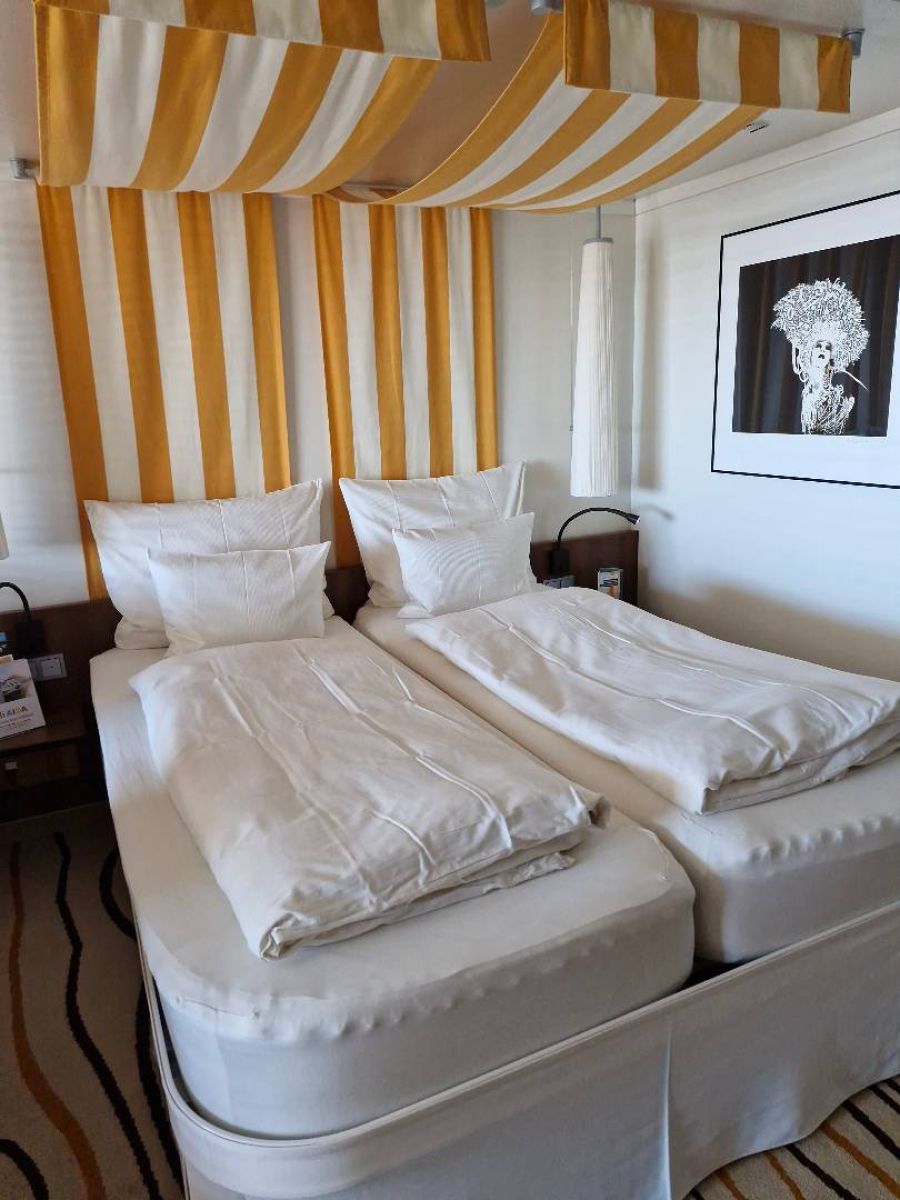Kabinenfoto - auf AIDAperla - Junior Suite - Nummer 9296 - Kreuzfahrt Westeuropa - 2026 - Bild 2