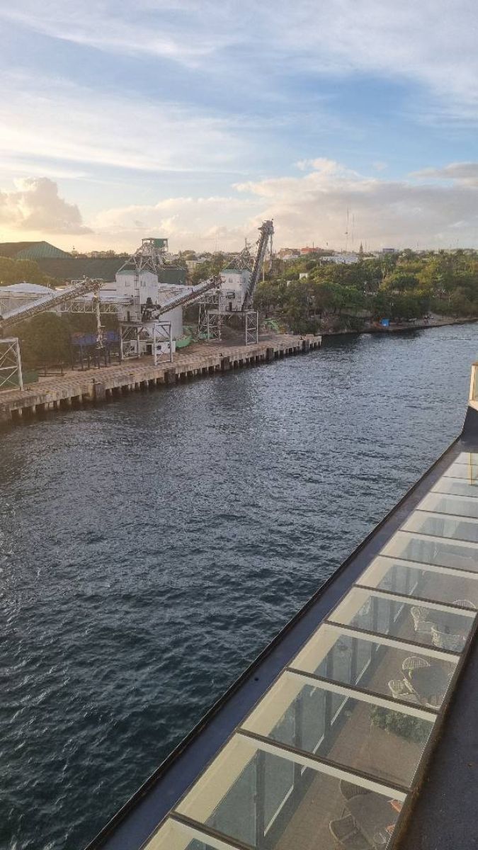 Kabinenfoto - auf Mein Schiff 1 - Balkonkabine - Nummer 7190 - Kreuzfahrt Karibik - 2026 - Bild 3